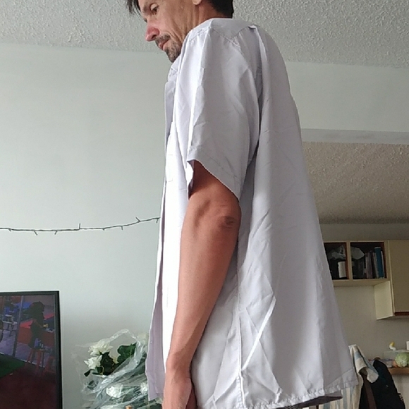 Men's White Short Sleeve Shirt - Picture 4 of 4